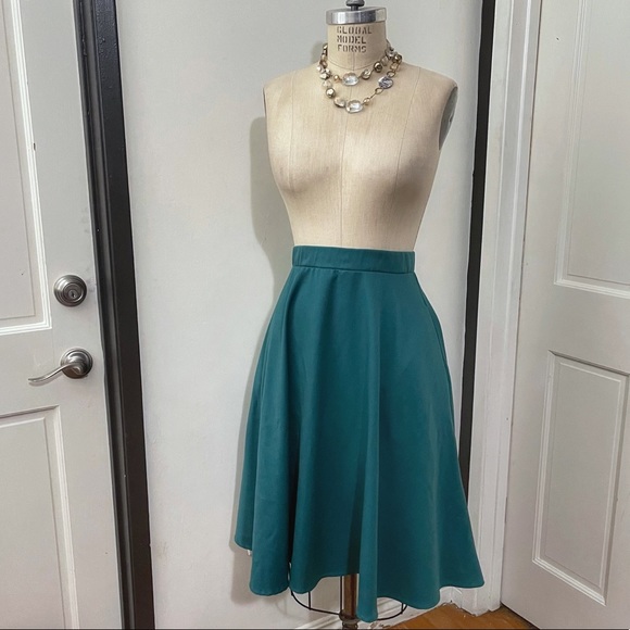 Vintage Inspired Teal Circle MIDI Skirt - Picture 3 of 9